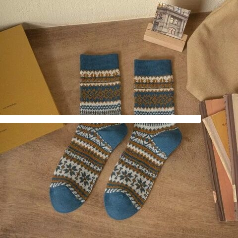 High quality Personality Cozy Warm Hip Hop Street Style Custom Letter Socks logo Ribbed Crew socks