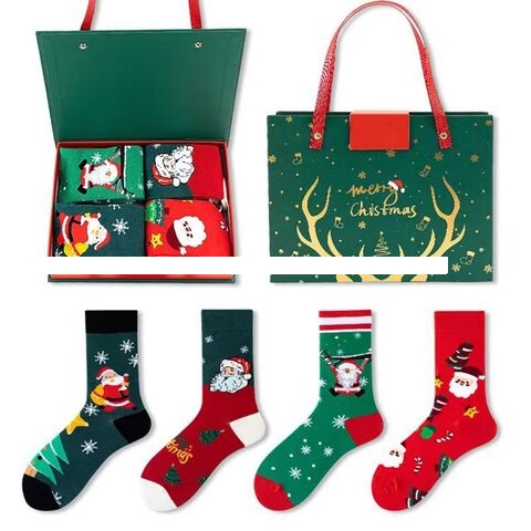 Wholesale top quality fashion women Christmas crew socks unisex jacquard logo combed cotton comfort box packing gift socks