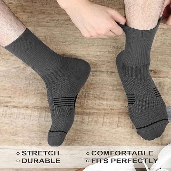 Custom Design Logo and Pattern Running Athletic Compression Socks for Men Women