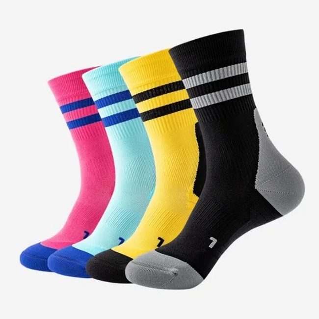 Quick Dry Nylon Soccer Football Basketball Rugby Socks Wholesale Custom Logo Compression Crew Men Women Terry Cushion Sports Socks Manufacturer
