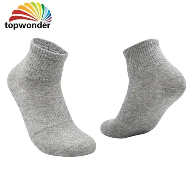 Customize All Sorts of Summer Logo Sock Basic Sock Sports Sock in Many Colors, Sizes and Material