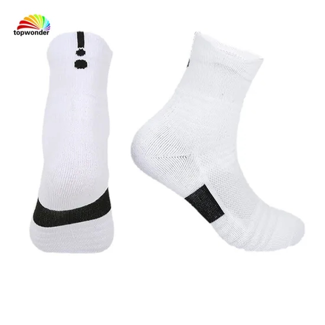 Customize All Types of Crew Cushion Terry Bottom Dry-Fit Football Basketball Sports Sock at Low Price and High Quality