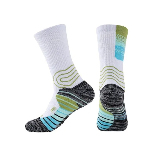 Uron Free Packing Free Sample High Quality Custom Crew Socks Custom Logo Men Socks Unisex Streetwear Gym Socks