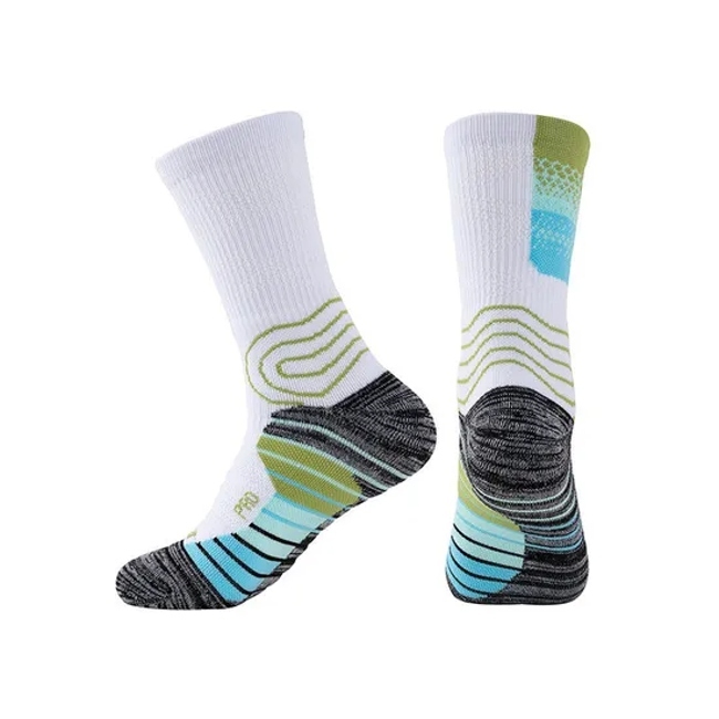 Uron Free Packing Free Sample High Quality Custom Crew Socks Custom Logo Men Socks Unisex Streetwear Gym Socks