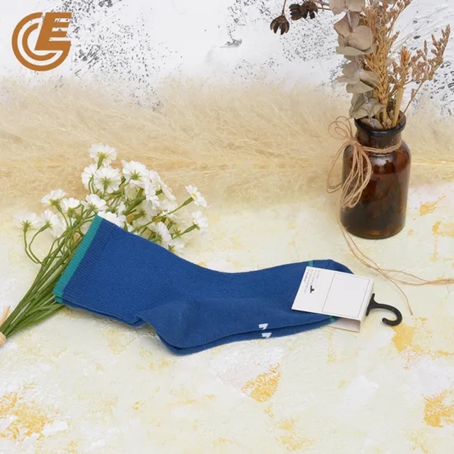 Qlm-192-6 Pilates Compression Sports Wear Cotton Running Socks for Woman