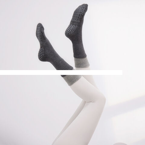 OEM Two Tone Professional Looped Double Threaded Mouth Anti Slip Tall Studio Sock Pilates Crew Socks