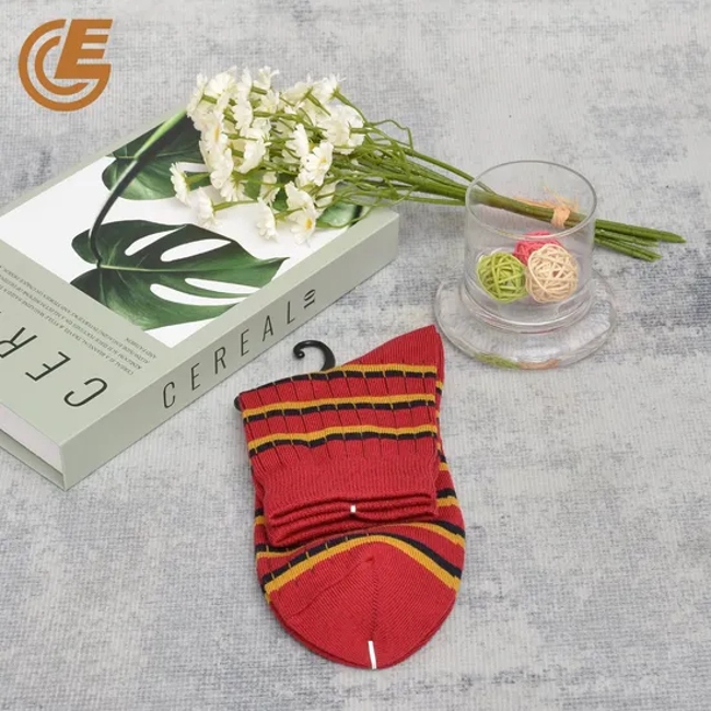 Qlm-107-1 Jacquard Knit Sweat-Wicking Compression Stripe Socks for Women