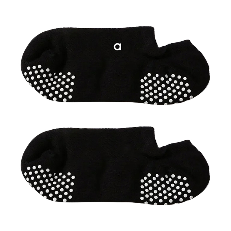 unique designs Sports Anti Slip Socks for Women Pilates Fitness Indoor Yoga Training Socks Comfortable and Breathable Cotton 
