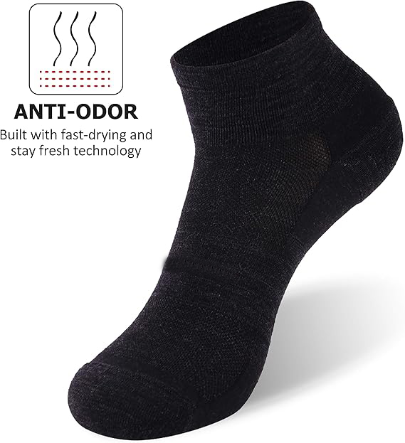 Price-conscious Sports Socks Fitness Running Camping Quick Drying Breathable Professional Marathon Anti friction Socks For Men 