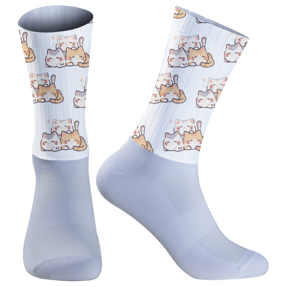 Minimum Order Quantity Unisex Anti-Slip Heel and Breathable Socks Men's and Women's Trail Running Lightweight Socks Christmas 