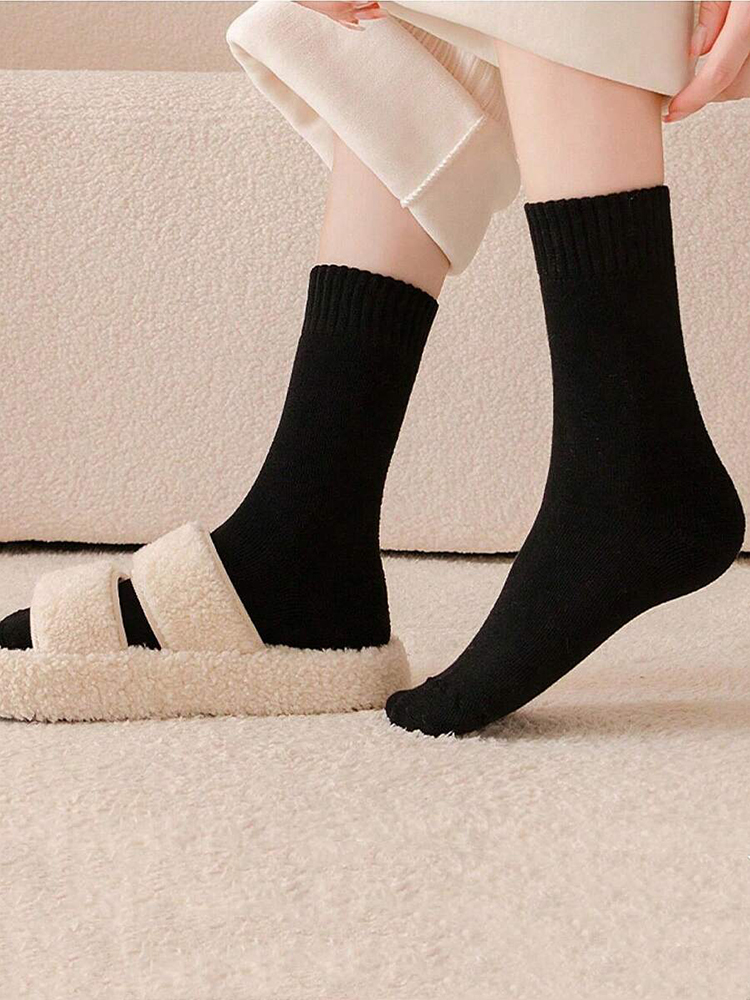 data protection women Autumn Winter Solid Color Mid Tube Socks Fashionable Versatile Warm Looped Soft Comfortable Casual Crew 