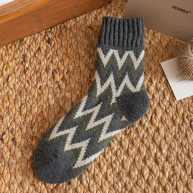 Winter Thickened Wool Terry Men′s MID-Calf Casual Warm Men Socks