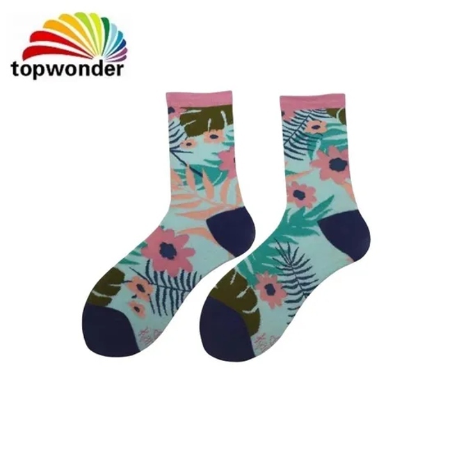 Wholesale and Customize Fashion Sock Cartoon Sock Crew Sock in All Designs for Women Men and Kids