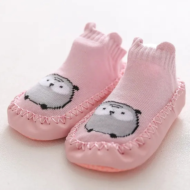 Children′ S New Cartoon Baby Leather Toddler Floor Non Slip Soft Bottom Shoes and Socks