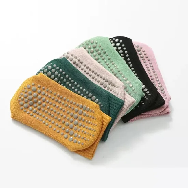 High Quality Non-Slip Women Sports Sock Custom Yoga Pilates Socks Cotton Crew Socks