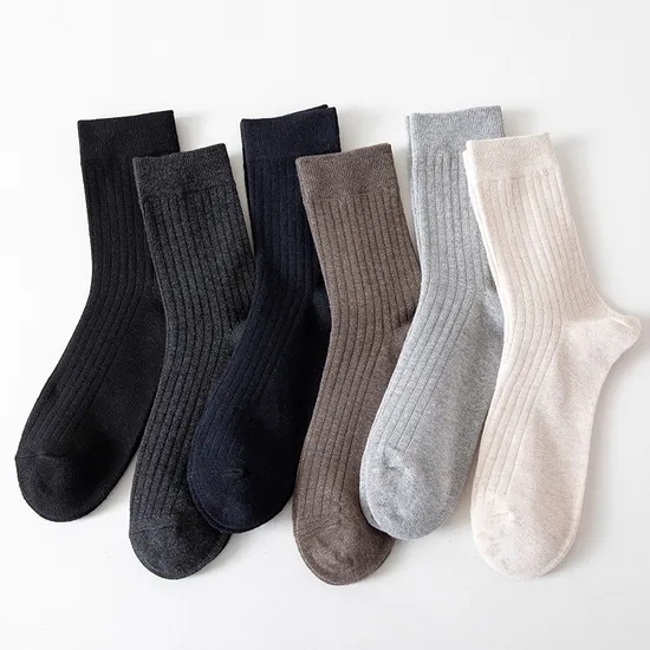 High Quality Classic Business Black and White Solid Color Unisex Crew Socks Custom Logo Men Sport Socks 100% Cotton
