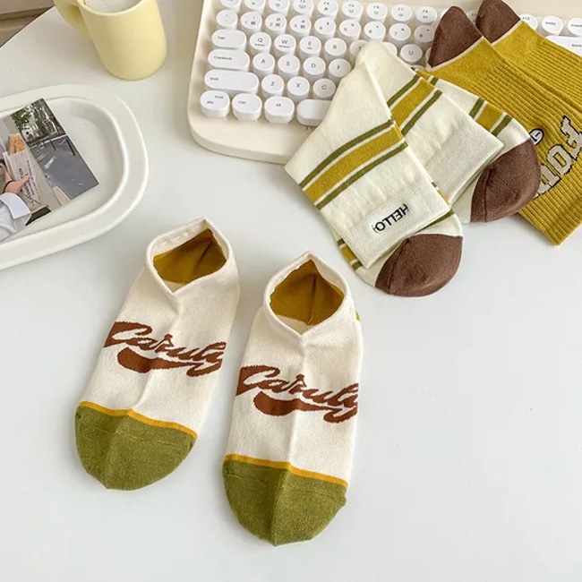 Boat Socks Non-Drop Heel Women′s Alphabet Mustard Green Blue Red Stripe College Style Retro Matching Color Combed Cotton Boat Socks Short Socks