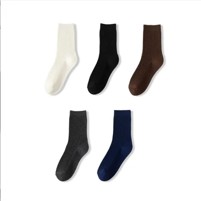 Premium Men′s Solid Color Socks, Odor-Resistant and Ideal for Fall Season