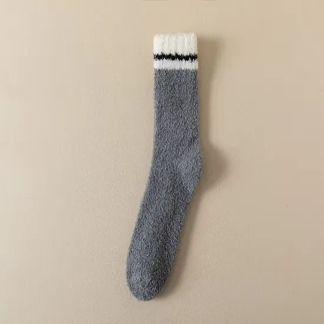 Fashion Dress Business Men Cozy Socks with Stripes for Winter Warm and Fashion Fuzzy Socks Crew Socks