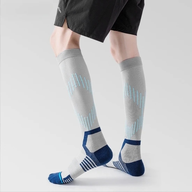 Professional Men′s Long Compression Socks with Terry Bottom for Winter