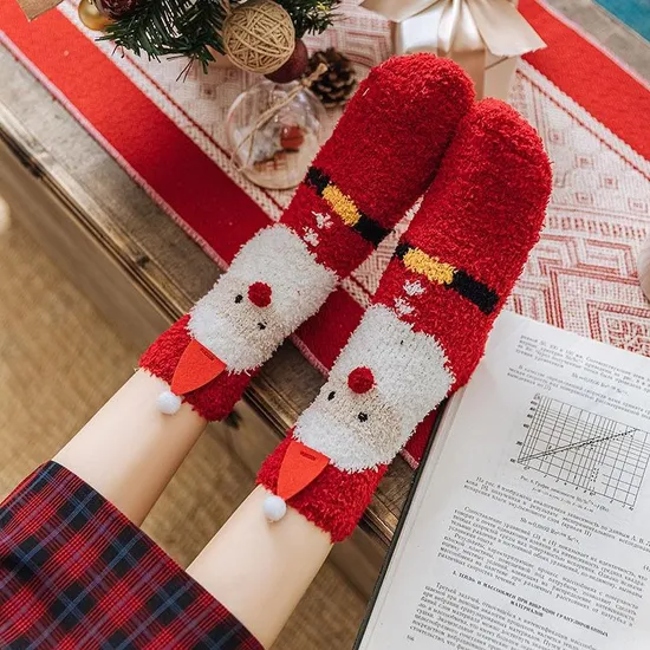 Wholesale Holiday Gift Novelty Socks Men′s Colorful Crazy Xmas Crew Socks Funky Christmas Socks