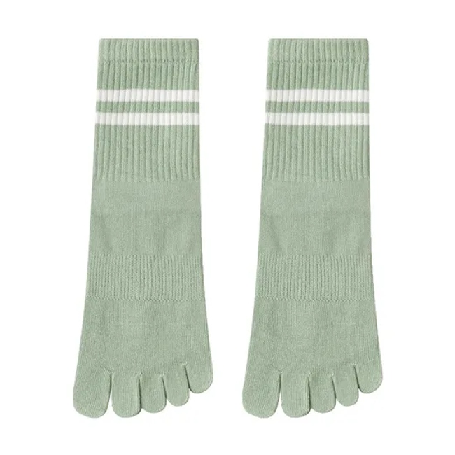 Customized Wholeseller Women Antislip Outdoor Sports Cotton Yoga Crew Stocking Toe Socks