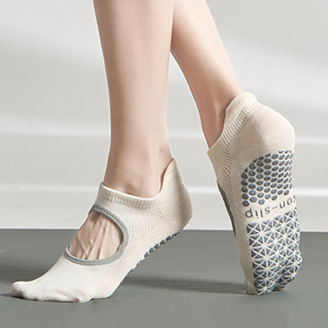budget-friendly Yoga Socks Women Silicone Non-slip Pilates Grip Low-ankle 