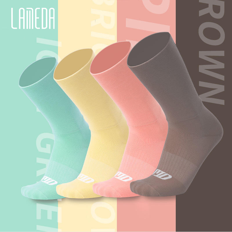 Made in China Women Cycling Socks Reflective Outdoor Sportswear Running Socks Breathable Bicycle Biking Racing Socks Bike 
