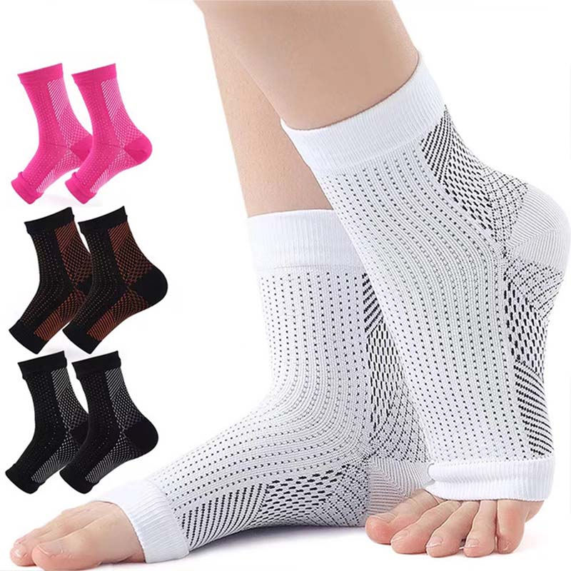high quality Reasonable Cost Kids Soccer Socks Three Stripes Knee High Socks Cotton Sports Socks Toddler Boys Girls Uniform 