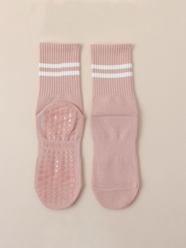 Light Customization supply chain partner Adorable Kids FleeceLined Slipper Socks with NonSlip Soles Cozy Winter Indoor Shoes 