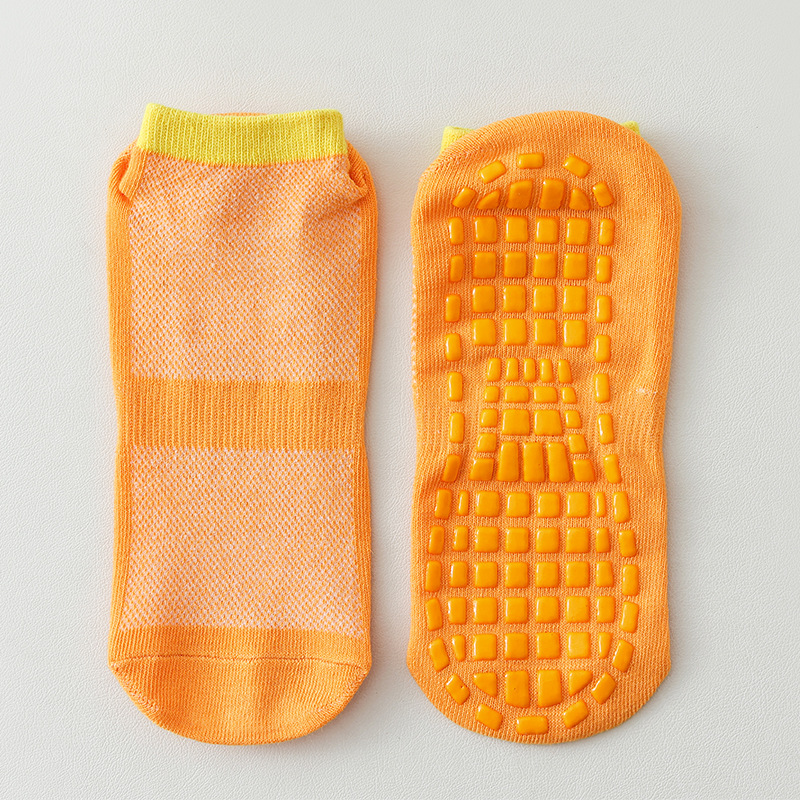 Cost-effective Mesh breathable Socks Quick drying Anti slip Children Sweat absorbing Shock-absorbing floor adult yoga sports 