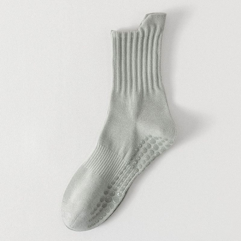 Affordable Option with Trampoline socks Non Grips Slip Yoga Socks Women Anti-Skid Socks Sticky Grippers Socks for Pilates 