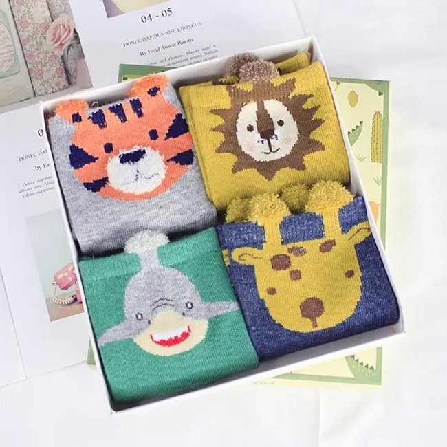 Boxed Wholesale Cotton Breathable Warm Cartoon MID Tube Socks Baby Children′s Socks
